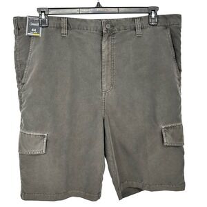 Roundtree & Yorke Cargo Shorts Men's Size 44 Tall Gray Straight Fit Casual